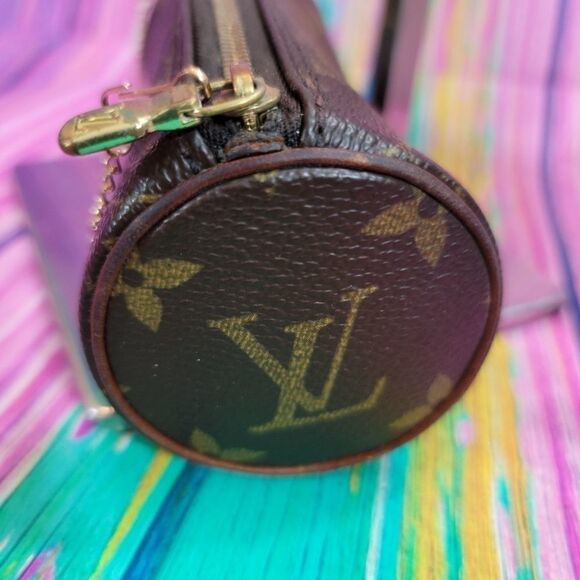 Louis Vuitton Papillion Pouch or Pouchette Authentic - Picture 8 of 8
